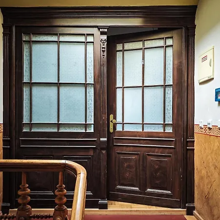 Im Paulusviertel Mit Balkon Und Fahrraedern 58 Qm Lägenhet
