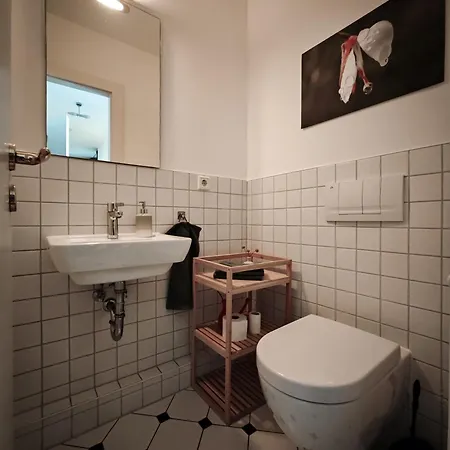 Im Paulusviertel Mit Balkon Und Fahrraedern 58 Qm Apartment Halle (Saale)