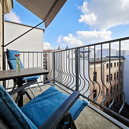 Im Paulusviertel Mit Balkon Und Fahrraedern 58 Qm * Halle (Saale)