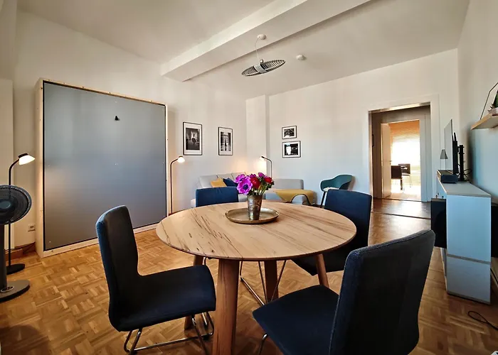 Lejlighed Im Paulusviertel Mit Balkon Und Fahrraedern 58 Qm *