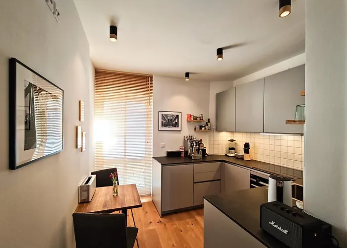 Im Paulusviertel Mit Balkon Und Fahrraedern 58 Qm * Halle (Saale)